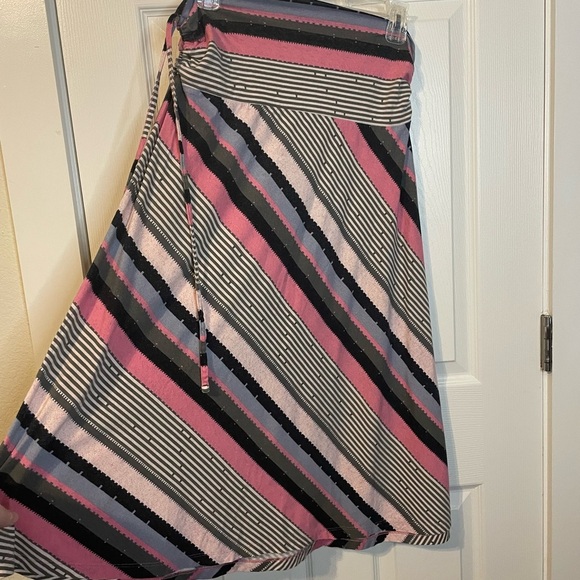 Patagonia ‘Kamala’ diagonally pink/gray striped midi skirt / halter dress sz M - Picture 4 of 9